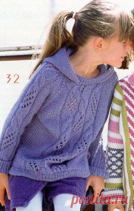 Ажурный пуловер с капюшоном