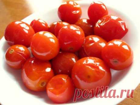 Консервирование: 5 самых необычных засолок с помидорами / Простые рецепты