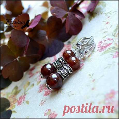 Серьги Fleur de lys: Гранат, Серебро 925 пр., купить за 3 600руб.