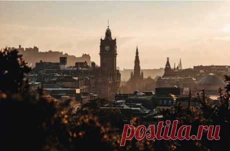Самые великолепные места для путешествия по Эдинбургу | Журнал "JK" Джей Кей Отправляетесь в Эдинбург? Если нет, то после прочтения этой статьи, вам непременно захочется посетить этот великолепный Шотландский город! Столица Шотландии - красивый город с богатой историей и процветающий деловой центр, где уровень жизни является самым высоким в Великобритании.