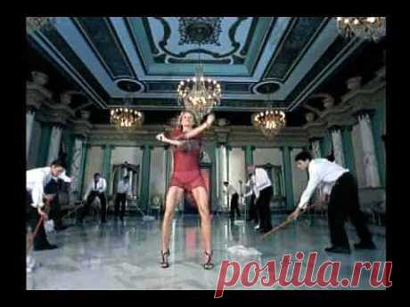 ▶ Paulina Rubio - Baila casanova - YouTube