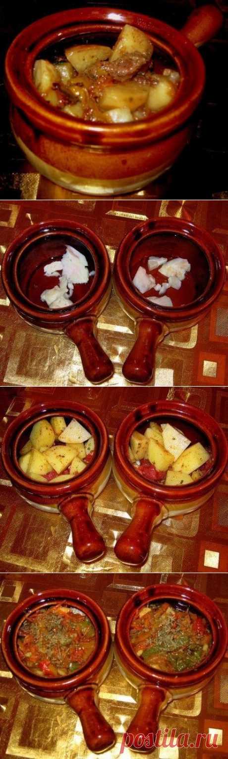 Как приготовить готовим в горшочках: мясо с картофелем и овощами - рецепт, ингридиенты и фотографии