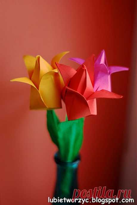 Тюльпаны из бумаги в технике оригами. Мастер-класс.