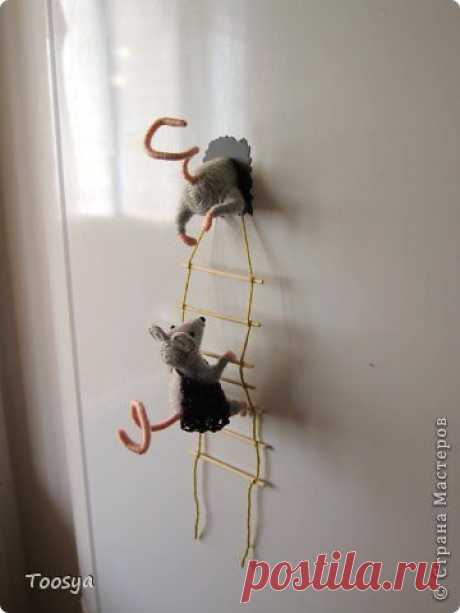 Мышки на холодильник