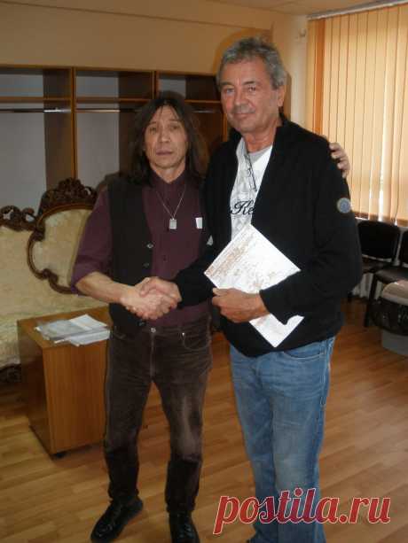 Photo for memory with a legendary figure like Ian Gillan - is worth a lot, even a simple astrologer, like me!