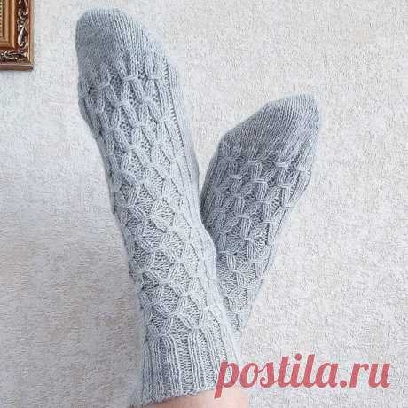 Узоры для вязания носков — несколько удачных примеров со схемами. Рельефы, ажур и переплетения | Вяжем вместе!
