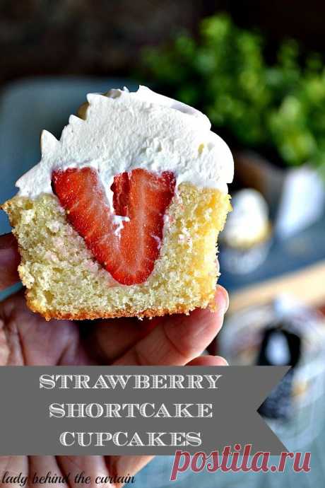 Strawberry Shortcake Cupcakes | Рецепт