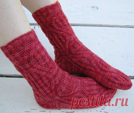 Красные носки спицами. Носки спицами с подробным описанием | Handmade24