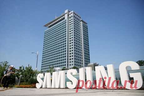 Семья основателя Samsung продала миллионы акций ради оплаты налога на наследство. Семья сына основателя Samsung Ли Кун Хи продала 30 миллионов акций за 2 миллиарда долларов, чтобы оплатить часть налога на его наследство, составлявшего изначально около 10 миллиардов долларов. Ранее его родственники уже продали для этих же целей картины Пикассо и Моне.