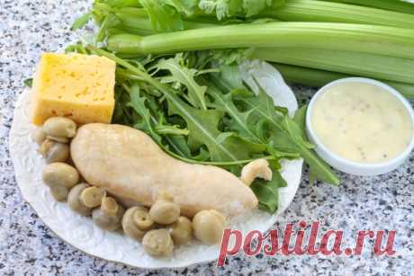 Салат с рукколой и куриной грудкой — рецепт с фото пошагово