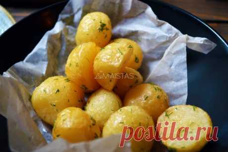 Bulvės orkaitėje kepimo popieriaus vokelyje - minkštutės ir labai skanios! - receptas | La Maistas