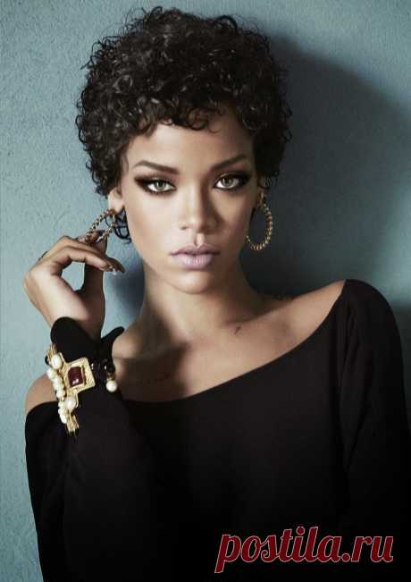 Рианна (Rihanna) в фотосессии Терри Циолиса (Terry Tsiolis) для журнала Glamour (ноябрь 2013)
