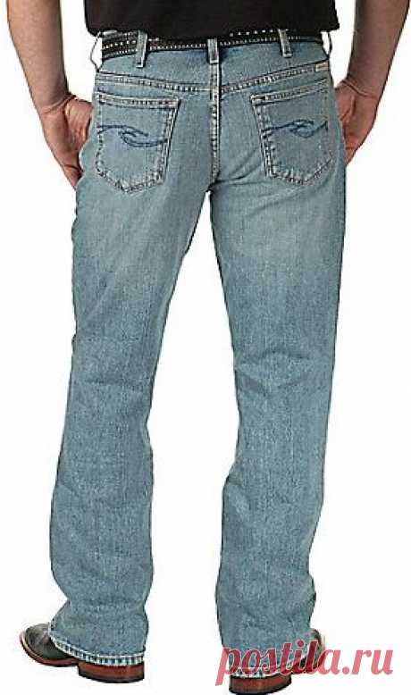 Джинсы Cinch® Mens Dooley Relaxed Fit Jeans – сочетают в себе классические и молодежные тренды современной джинсовой моды, законодателем которой являются США. Эти американские джинсы выполнены из Premium Denim плотностью 13,25 унций, состоящего из 100 хлопка. Шлифование, потертости джинсов сделаны вручную. Цена = 2 099 рублей с бесплатной доставкой.