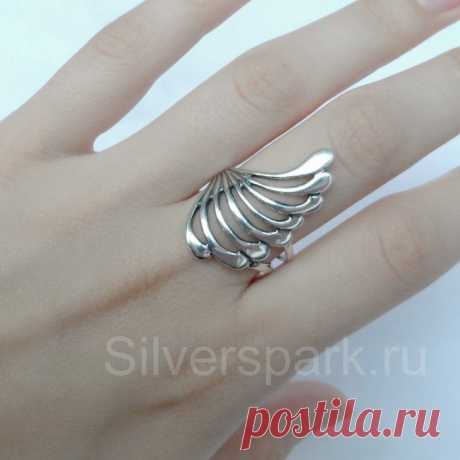 Серебряное кольцо
Цена 1100 руб.