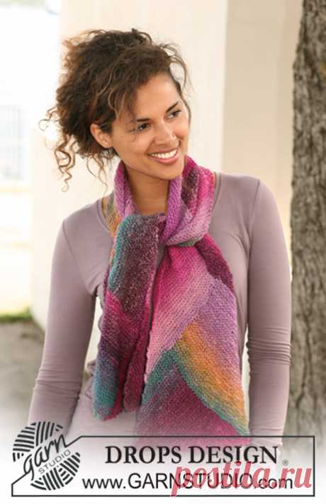 Flower Garden / DROPS 126-37 - Free knitting patterns by DROPS Design DROPS scarf in ”Delight”.