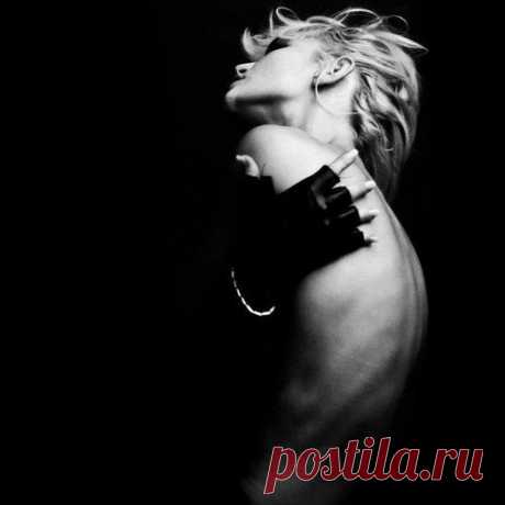 -Знаешь, ты кто? Ты-эгоистка! / Слабый пол!