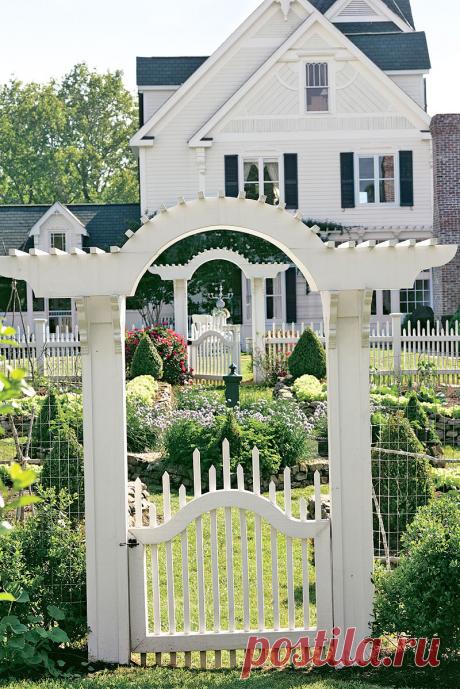 Фото фасада белого цвета