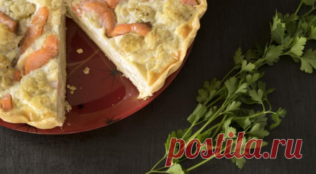 Киш с цветной капустой и семгой