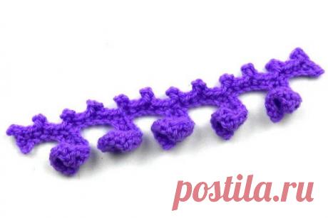 Кайма с подвесками Каймой с закрученными подвесками можно украсить не только вязаные изделия, но и вещи из ткани или трикотажа.