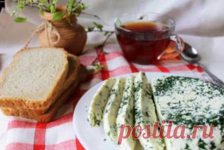 Адыгейский сыр с укропом.