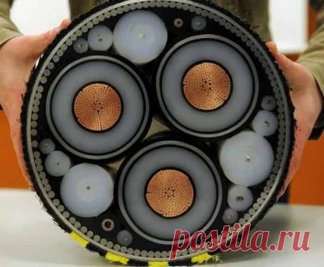 Сегодня трансокеанические подводные кабели являются основой современной глобальной коммуникации, обеспечивая надежное и быстрое соединение