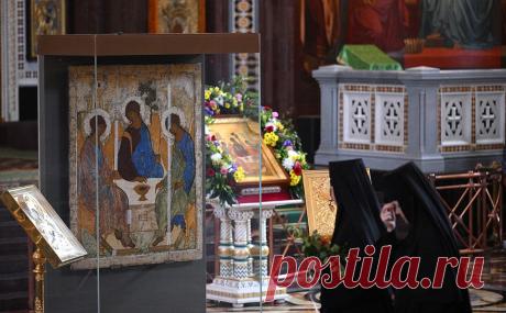 «Троицу» передали РПЦ в безвозмездное пользование. Русская православная церковь получила икону «Троица» в безвозмездное пользование, сообщается на сайте РПЦ.