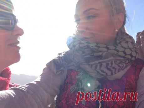 Мы с Машулькой на вершине горы Синай