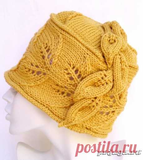 Шапочка лиственным узором в основе
Описание и схема узора: https://prjaga.ru/uzory-vyazaniya/spicami/listvennyj-u..