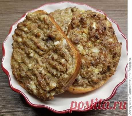 Горячий, сочный бутерброд – так и просится он в рот