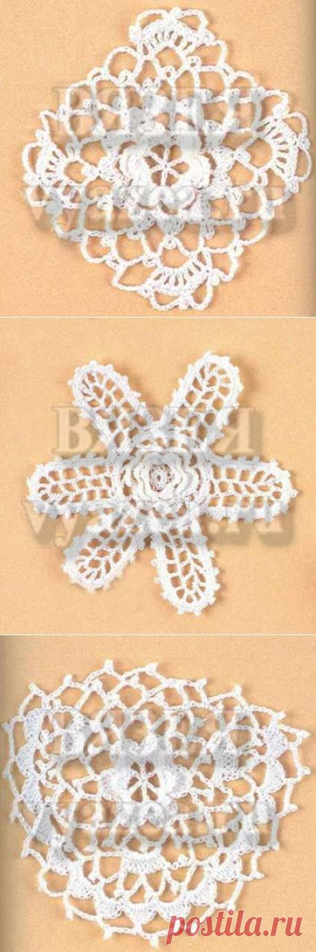 Цветочные мотивы, связанные крючком..