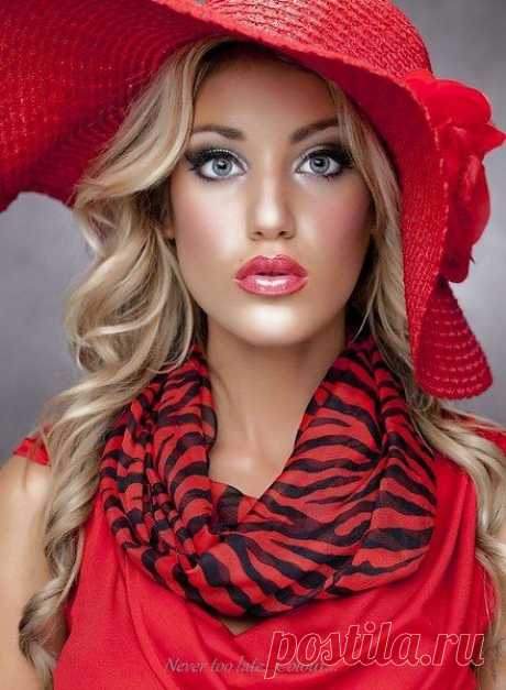 Можно накрасить ресницы, губы, наложить румяна...
Но блеск в глазах может "нарисовать" только любимый мужчина
Блеск в твоих глазах — Романтический саксофон (Max