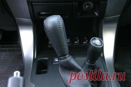 Для чего нужна в автомобиле раздаточная коробка?