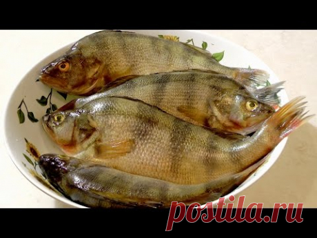 3 способа как быстро и без грязи почистить окуня.