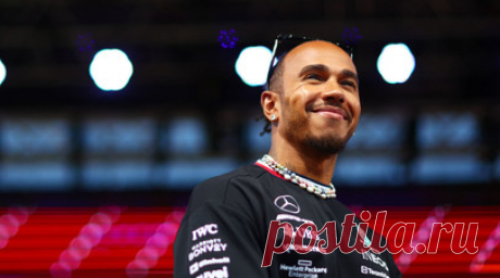 Хэмилтон выиграл третью практику на Гран-при Венгрии. Пилот Mercedes Льюис Хэмилтон показал лучший результат в третьей практике Гран-при Венгрии. Читать далее