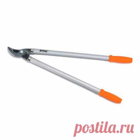 У садовых ножниц Stihl Bypass PB 11 тянуще-режущая головка, демпфер для снижения нагрузки на суставы, канавка на встречном лезвии. Диаметр веток до 35 мм. Предназначены для виноградарства, плодоводства, садоводства, ухода за садом и парком.