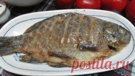 Жареный карась в сметане