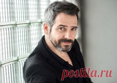 Красивый мужчина и прекрасный актёр Павел Делонг: биография, личная жизнь и роли в кино | KINOSMOTR | Яндекс Дзен