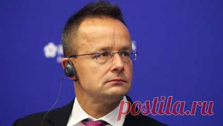 Ядерное топливо из России доставили в Венгрию в обход Украины. Министр иностранных дел и внешнеэкономических связей Венгрии Петер Сийярто заявил, что Будапешт получил от Москвы очередную партию ядерного топлива для АЭС в Пакше по маршруту через Болгарию и Румынию в обход Украины. Об этом сообщает ...