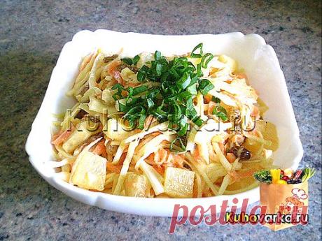 Капустный гавайский салат
350 грамм капусты
50 грамм изюма
200 грамм консервированного ананаса
100 грамм моркови
50 мл 30% жирности майонеза
1 чайная ложка бальзамического уксуса
зелень (луковое перо или укроп)
чёрный молотый перец
щепотка соли