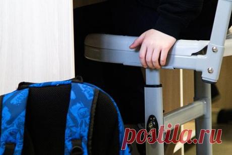 В России участник СВО встретился со школьниками и включил им рэп собственного сочинения