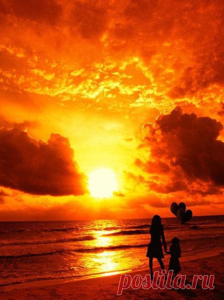 golden sunset at the beach | Sunsets