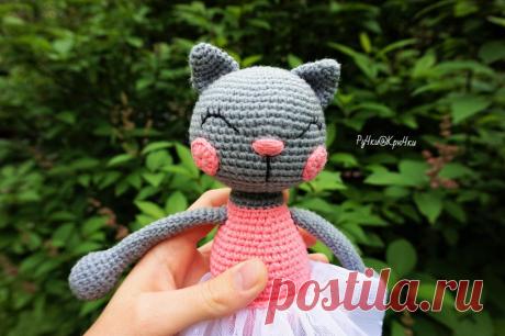 Aмигуруми кошка балерина крючком: схема игрушки