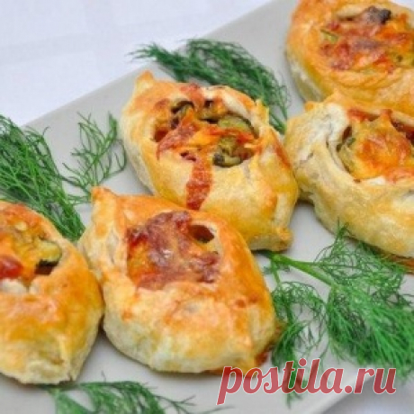 Лодочки из слоёного теста