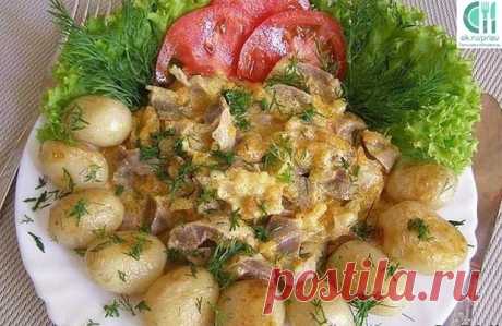ДОЛЖНО БЫТЬ В КОПИЛКЕ КАЖДОЙ ХОЗЯЙКИ ;)
7 рецептов приготовления вкуснейших куриных желудков. Очень дешево и очень вкусно!!!
РЕЦЕПТ ПЕРВЫЙ: КУРИНЫЕ ЖЕЛУДКИ ПО-БЫСТРОМУ
Понадобится: 500г куриных желудков, 2 луковицы, 3 ст.л. растительного масла, ½ ч.л. соды, специи по вкусу, соль.
Промыть и обсушить пупочки. Мелко нарезать лук, выложить его в казан с разогретым маслом, жарить до зарумянивания. Добавить к луку желудки, обжарить до выделения сока, всыпать соду (соду добавляю...