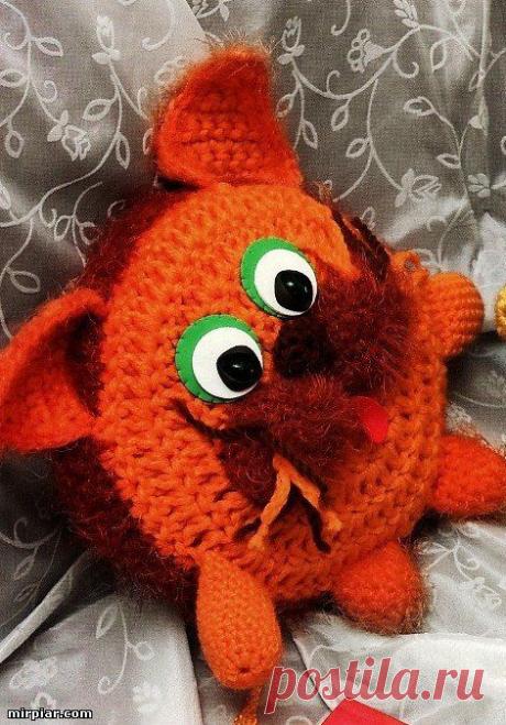 Игрушки - подушки в детскую комнату.