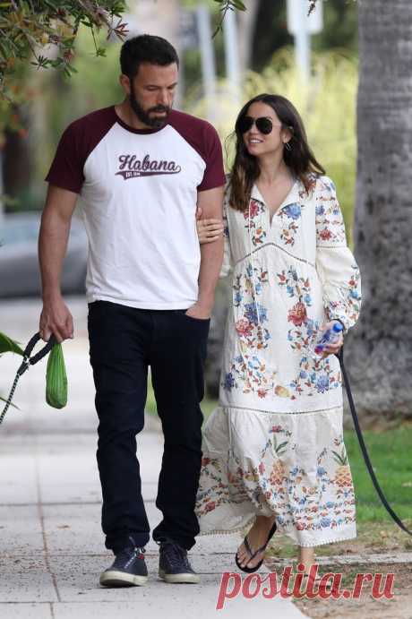 Лиза Арзамасова показала себя в образе брюнетки с каре и челкой - Светская жизнь - Леди Mail.ru