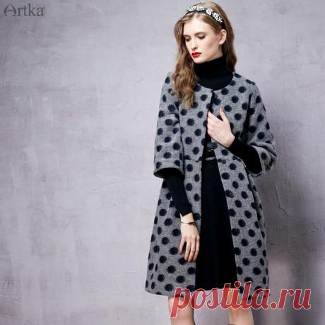 Консультирует Зара
https://vk.com/id420410364
Цена : 8400 Шерсть 50 %+ акрил 50%
М : Длина 91 , Грудь 92 ,Рукав 41 ,Плечи 37
L : Длина 94 ,Грудь 96 ,Рукав 42 ,Плечи 38