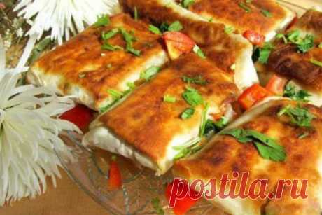 Обалденная курочка в конвертике из слоеного хрустящего теста
Потрясающе вкусное блюдо!
Ингредиенты:
1 пачка слоеного теста (две пластинки)300-400 г филе курицы1 морковь2-3 луковицы1 столовая ложка яблочного уксусаспеции для курицысоль и перец — по в…