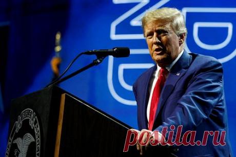 Трампа вызовут в суд по обвинению в изнасиловании в примерочной. Бывшего президента США Дональда Трампа будут судить по обвинению в изнасиловании девушки в примерочной в 1990-х годах.