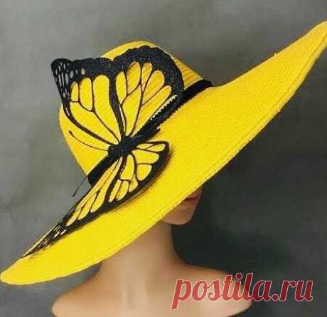 Скоро начнется разгар летнего сезона.
давайте в комментариях поделимся друг с другом способами укрепления и держания формы у шляп.
Я, например, до сих пор не научилась так вязать ажурную шляпу, чтобы ее поля не падали на лицо)))
А вы?